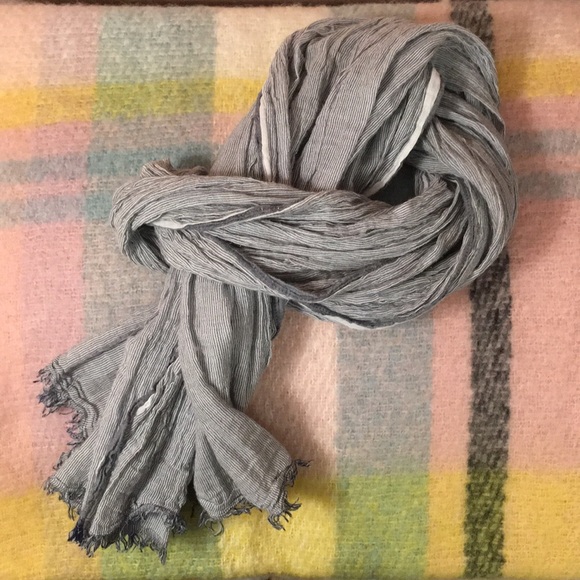Striped scarf💙 - Picture 1 of 4
